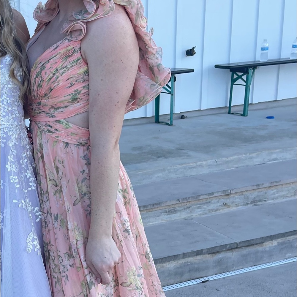 Prom Dress - Picture 2 of 9